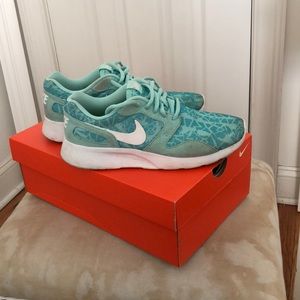 Used Nike sneakers